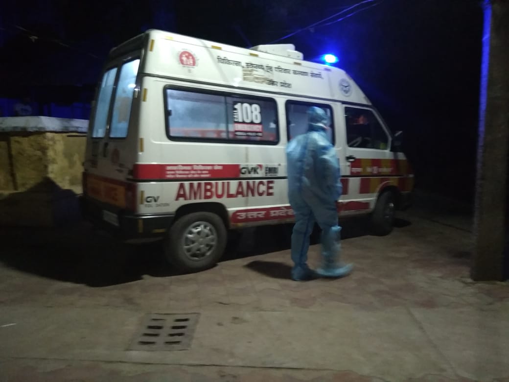 रसड़ा में कोरोना पॉजिटिव मरीज मिलने से नगरवासियों में दहशत का माहौल