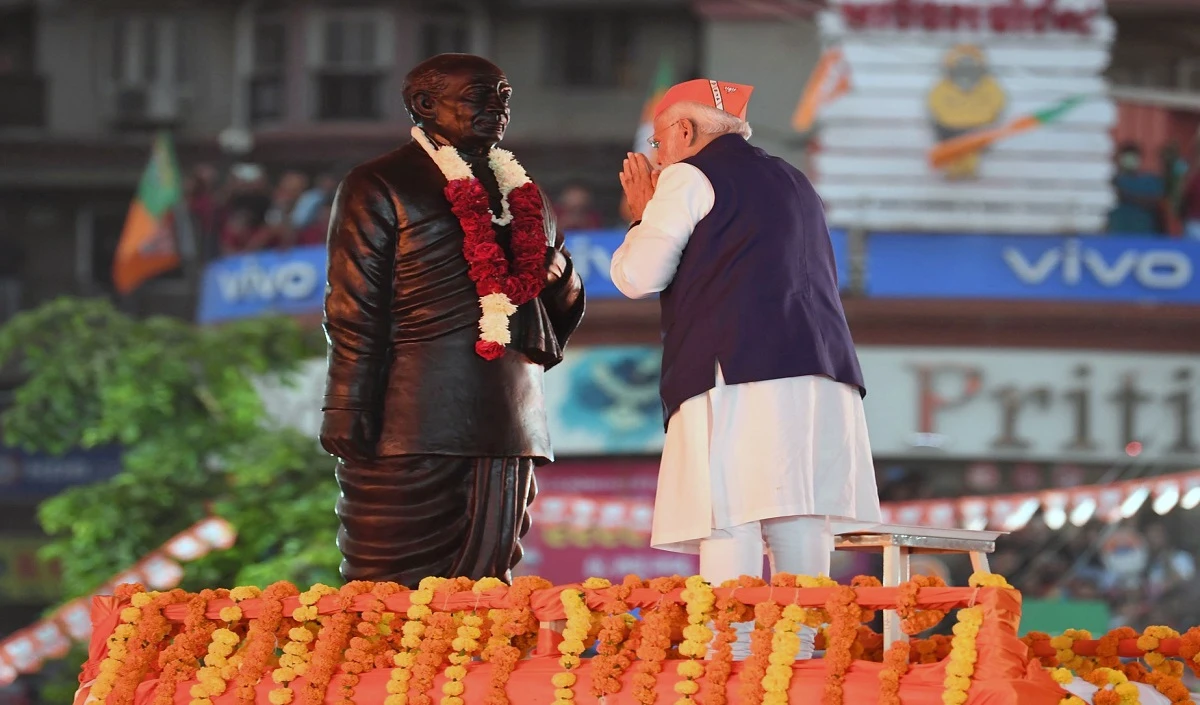 PM Modi ने सरदार पटेल की पुण्यतिथि पर उन्हें श्रद्धांजलि अर्पित की