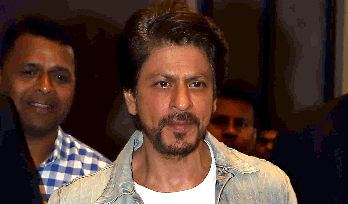 Shahrukh Khan | पठान रिलीज होने से पहले मां वैष्णो देवी के दर पहुंचे शाहरुख खान, CCTV की फुटेज हुई वायरल