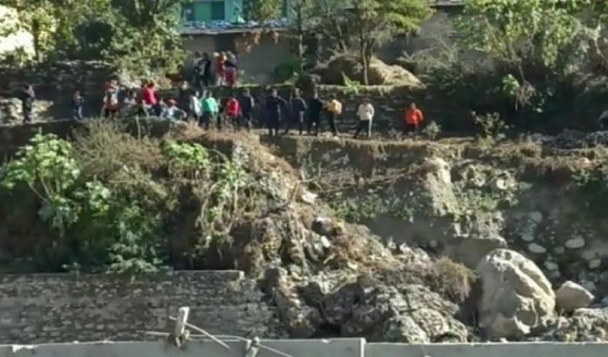 उत्तराखंड में काली नदी पर दीवार निर्माण में लगे भारतीय श्रमिकों पर नेपाल की ओर से पथराव