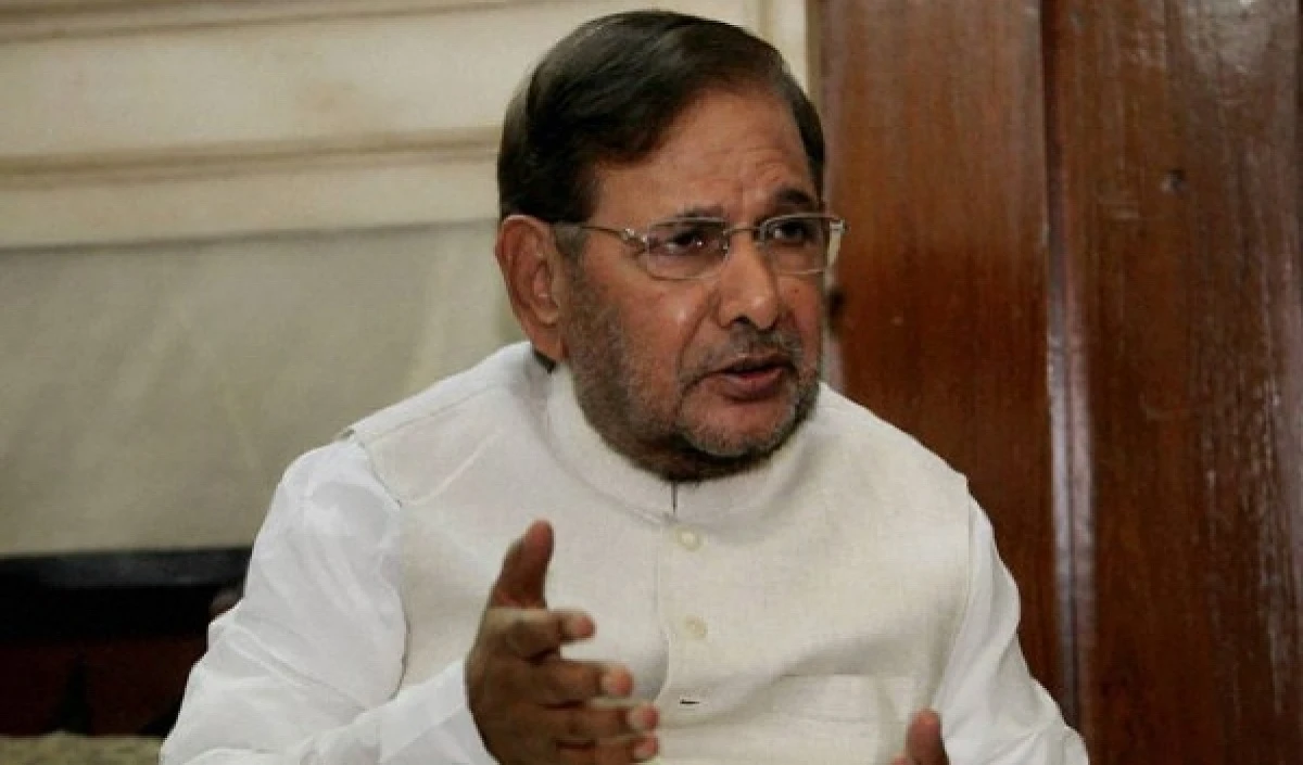 Sharad Yadav का अंतिम संस्कार शनिवार को Madhya Pradesh के उनके पैतृक गांव में होगा