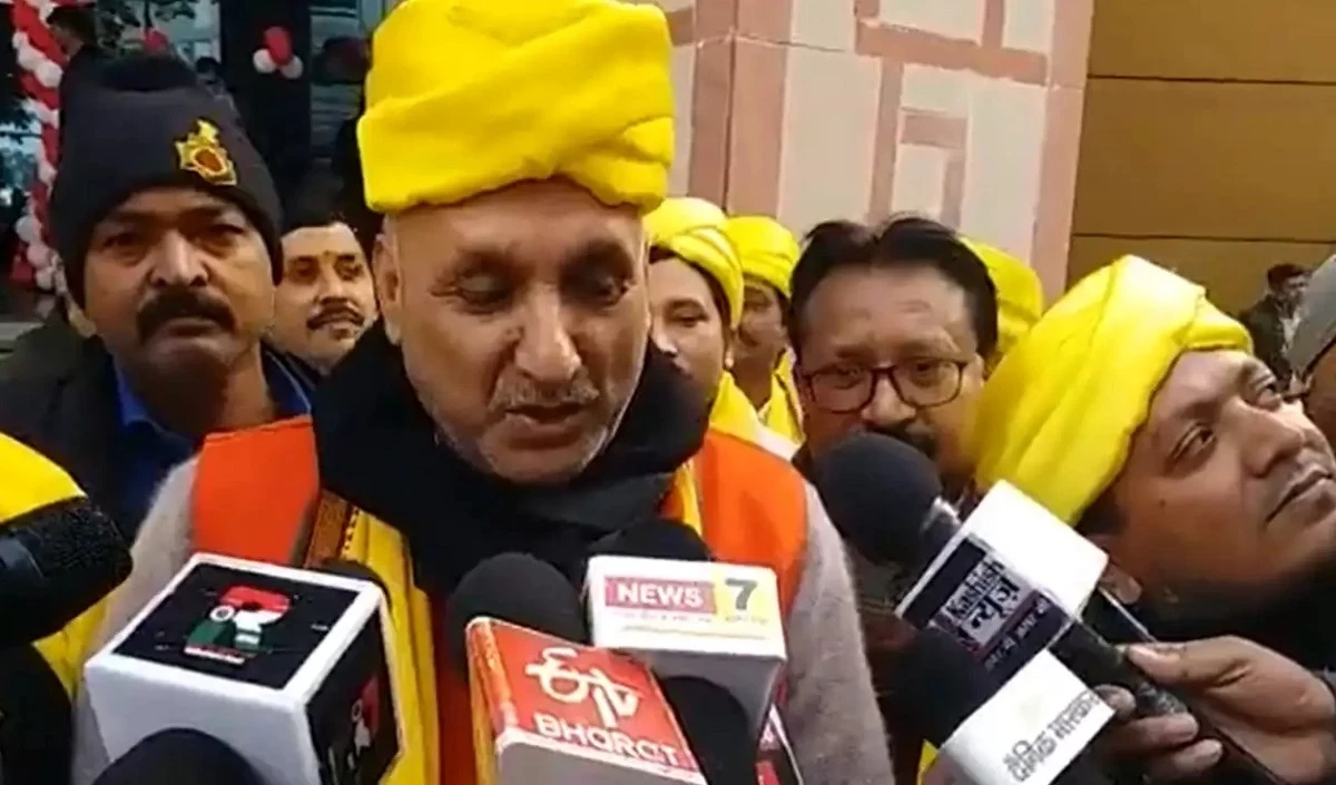 Shri Ramcharitmanas: नीतीश के मंत्री के खिलाफ दिल्ली में दर्ज हुई FIR, रामचरितमानस पर दिया था विवादित बयान