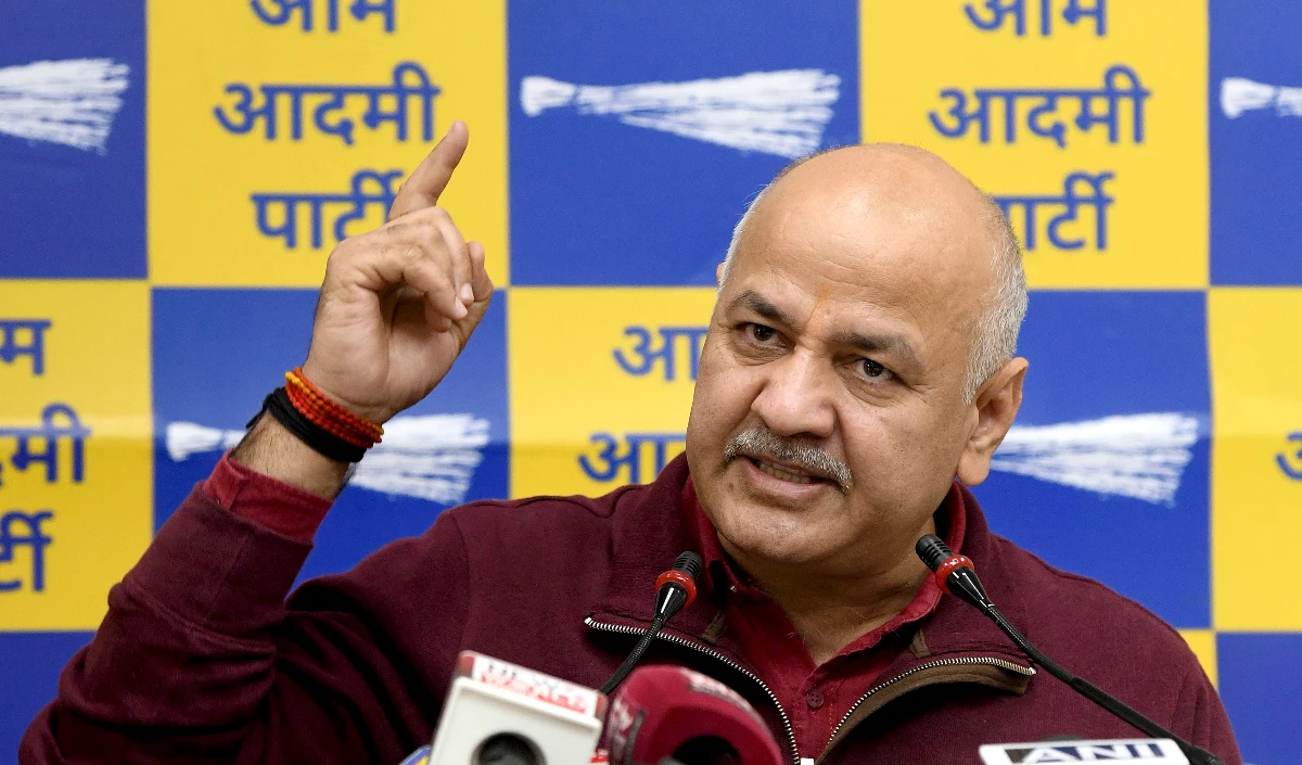 मनीष सिसोदिया की बढ़ीं मुश्किलें! जासूसी के आरोपों पर CBI दर्ज करेगी केस, गृह मंत्रालय से मिली मंजूरी
