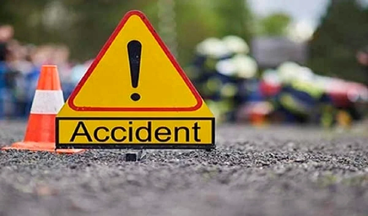 Chhattisgarh: सड़क दुर्घटना में मां-बेटे समेत चार लोगों की मौत