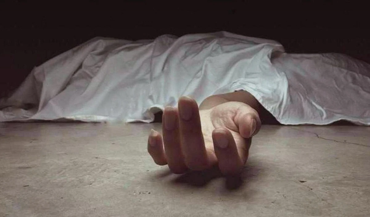 कोल्ड स्टोरेज के चेंबर की छत गिरी; मलबे में दबकर दो लोगों की मौत, 10 जख्मी