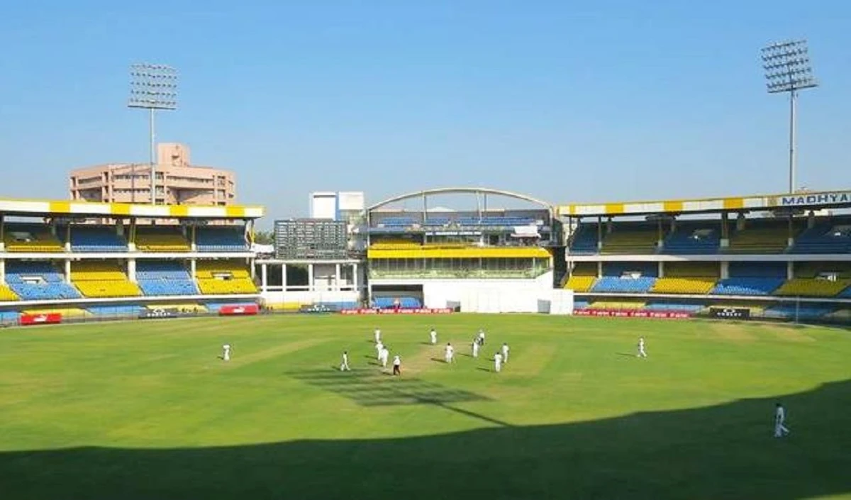 इंदौर के होलकर स्टेडियम में India- Australia टेस्ट से शुरू होगी घन्टी बजाने की परंपरा