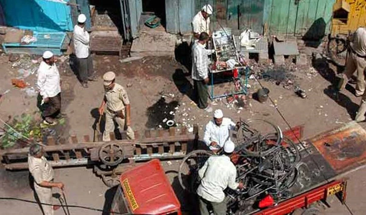 Malegaon blast case: एक और गवाह मुकरा, अब तक 30 गवाह पलटे