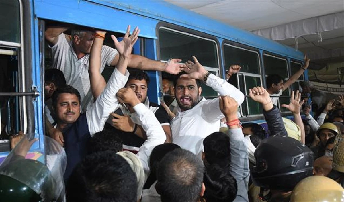 उच्च न्यायालय के आदेश के बाद प्रदर्शनकारी सरपंचों को Chandigarh-Panchkula सीमा से हटाया गया