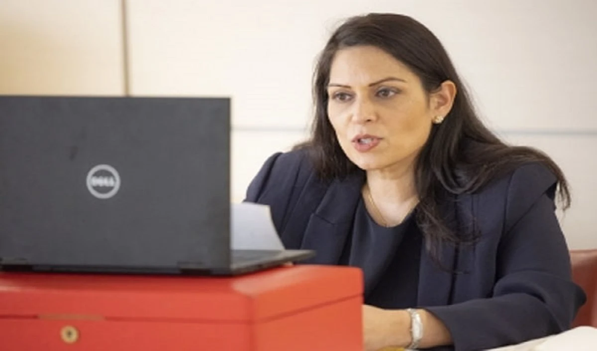 UK की पूर्व गृह मंत्री को धमकी भरा पत्र भेजने के जुर्म में एक व्यक्ति को जेल