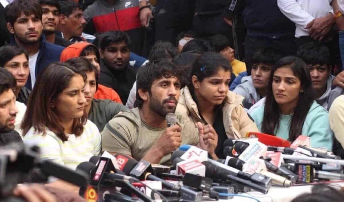 डब्ल्यूएफआई सभी दस्तावेज तदर्थ समिति को सौंपे : IOA