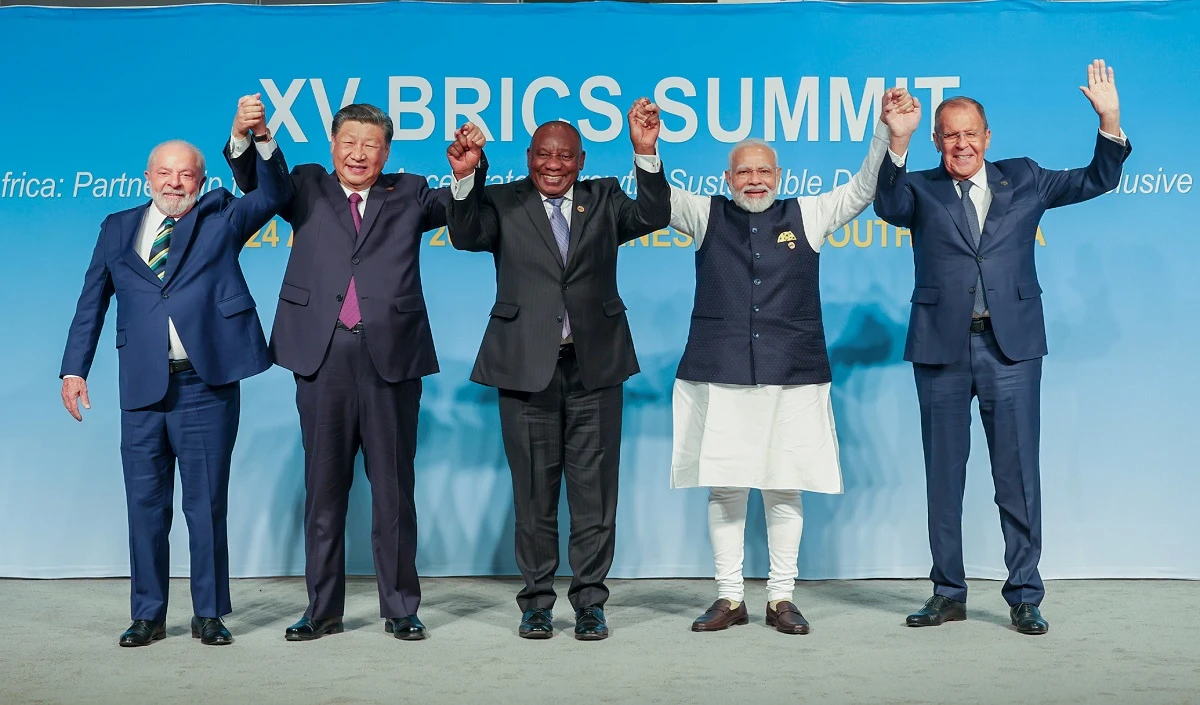 चीन के होते हुए भी पाकिस्तान को नहीं मिली BRICS समूह में एंट्री, अब सफाई में कह रहा ये बात