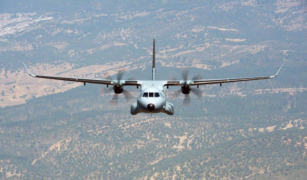 Indian Air Force ने पैराशूट के सहारे सैनिकों को उतारने और रसद गिराने के लिए सबसे बड़ा विमान क्यों खरीदा है?