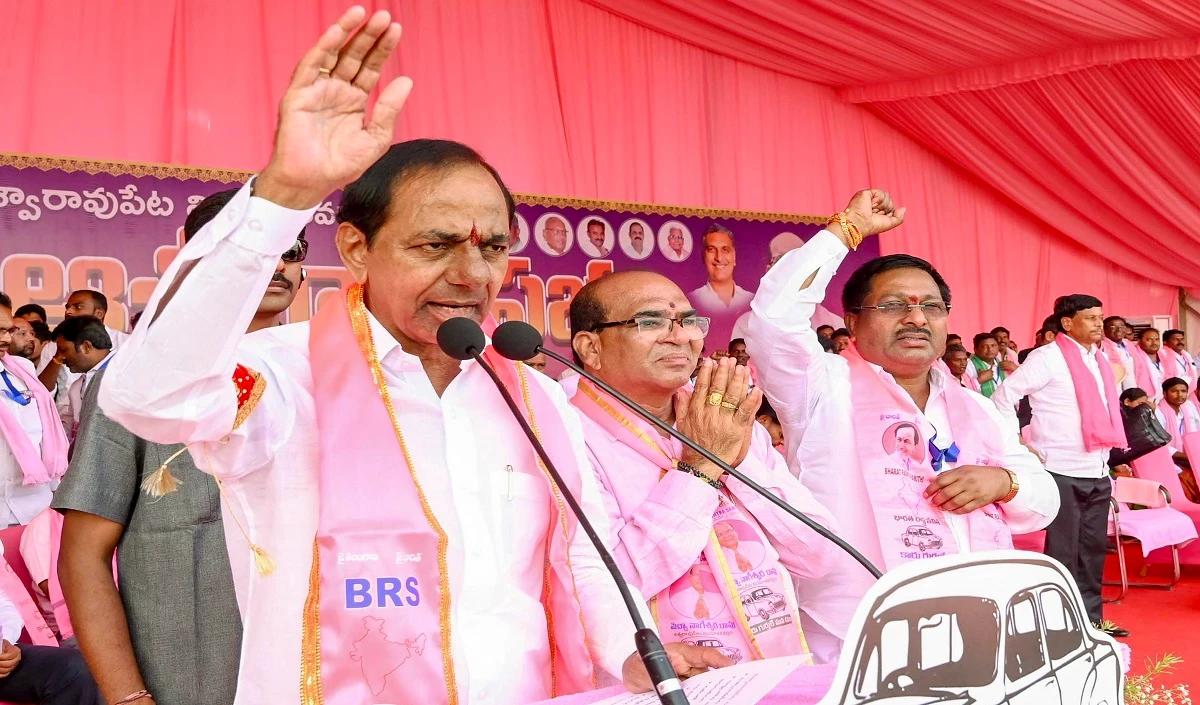 Telangana: ‘धर्मनिरपेक्षता के नाम पर नाटक करती है कांग्रेस’, KCR ने पूछा- बाबरी मस्जिद का विध्वंस किसके हाथों हुआ?