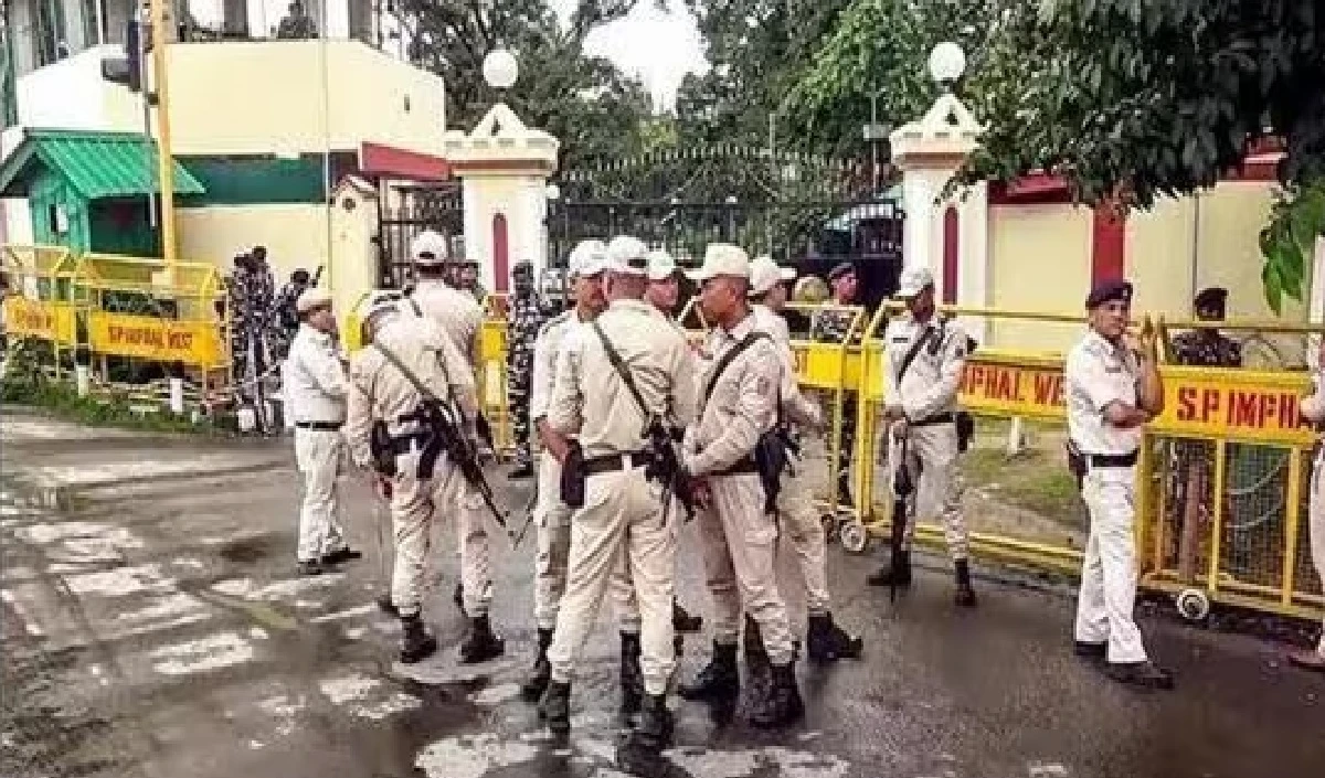 Manipur violence: संघर्षग्रस्त कांगपोकपी में गोलीबारी, 2 पुलिसकर्मियों सहित 9 घायल