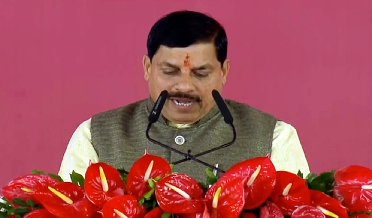 Madhya Pradesh: एक्शन में Mohan Yadav, धार्मिक और सार्वजनिक स्थलों पर लाउडस्पीकर बैन, खुले में मांस की बिक्री पर भी रोक