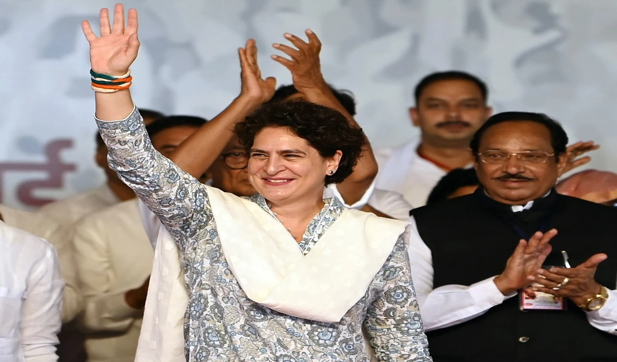 Loksabha 2024 से पहले कांग्रेस ने किया बड़ा बदलाव, Priyanka Gandhi से छीन लिया ये पद