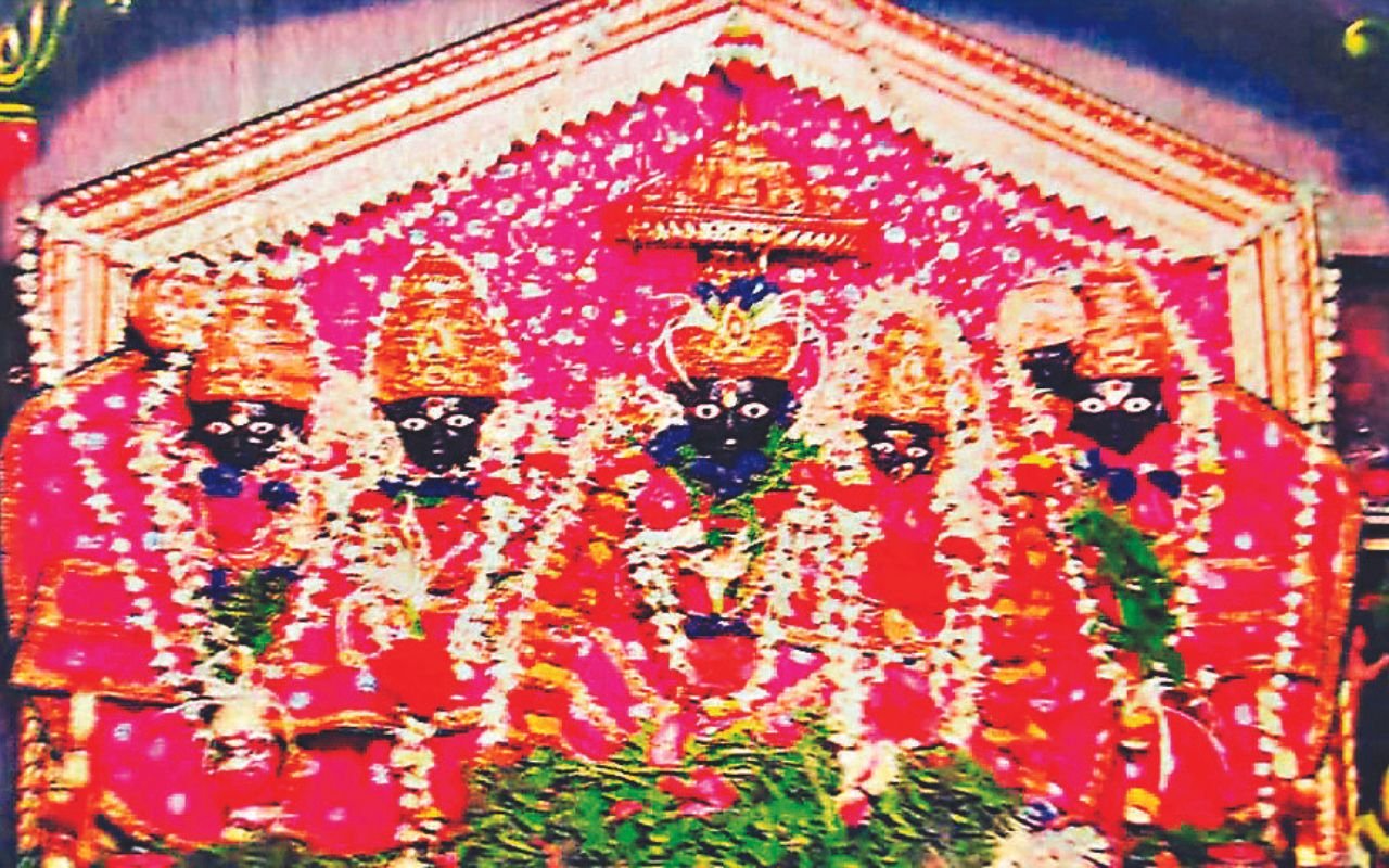 अनूठे हैं अयोध्या में काले राम और गोरे राम के मंदिर