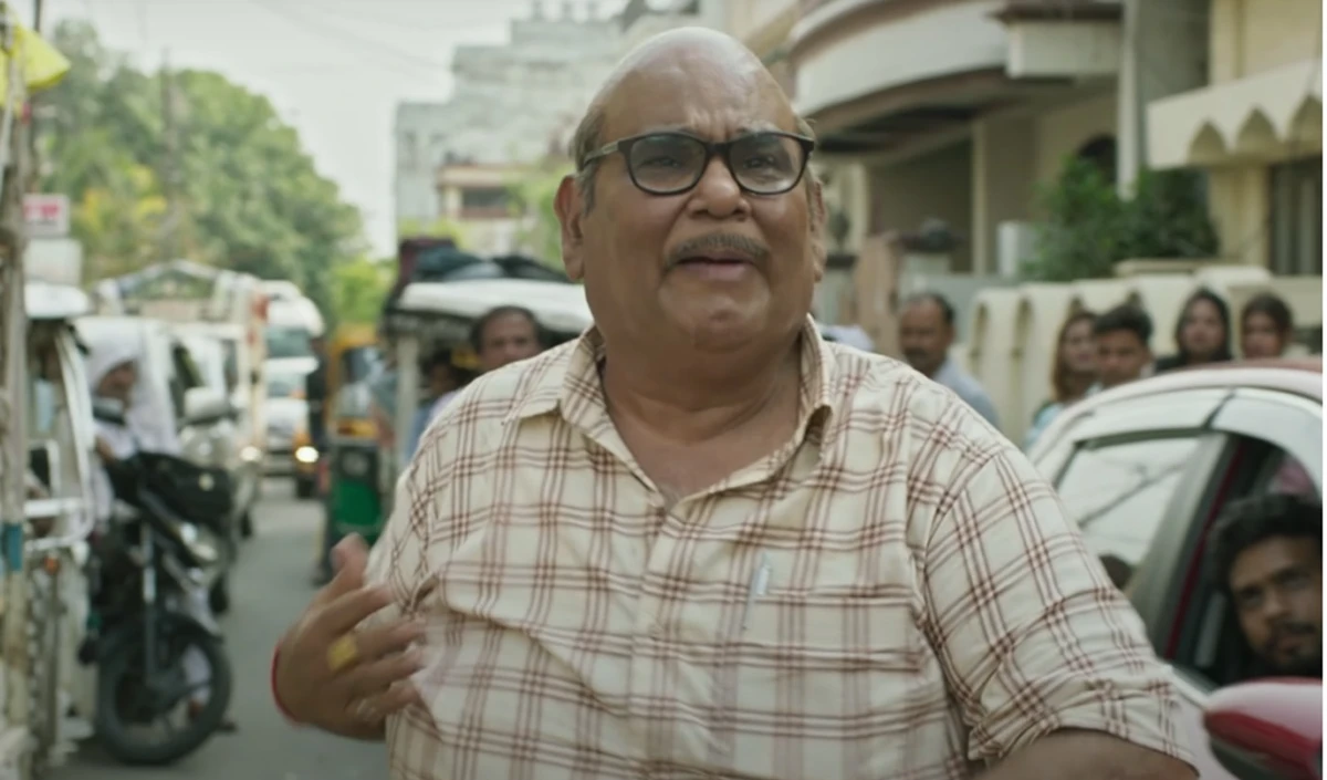 Kaagaz 2 Trailer | सतीश कौशिक ने अपनी आखिरी फिल्म में उठाए अहम सवाल, अपने अधिकारों के लिए प्रशासन से लड़े