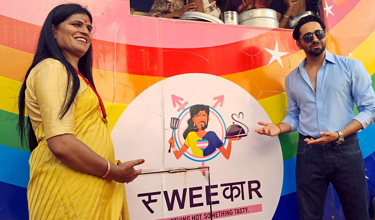 Ayushmann Khurrana ने चंडीगढ़ में ट्रांसजेंडर समुदाय को सशक्त बनाने के लिए उठाया कदम, खाद्य ट्रकों की चाबियां सौंपी