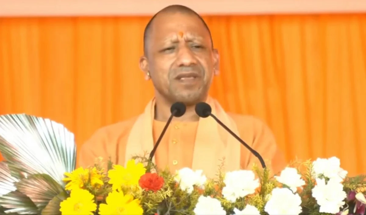 पिछली सरकारों ने आजमगढ़ को अपराध, माफिया गतिविधियों का गढ़ बना दिया था… Yogi Adityanath ने विपक्ष को सुनाई खरी-खोटी