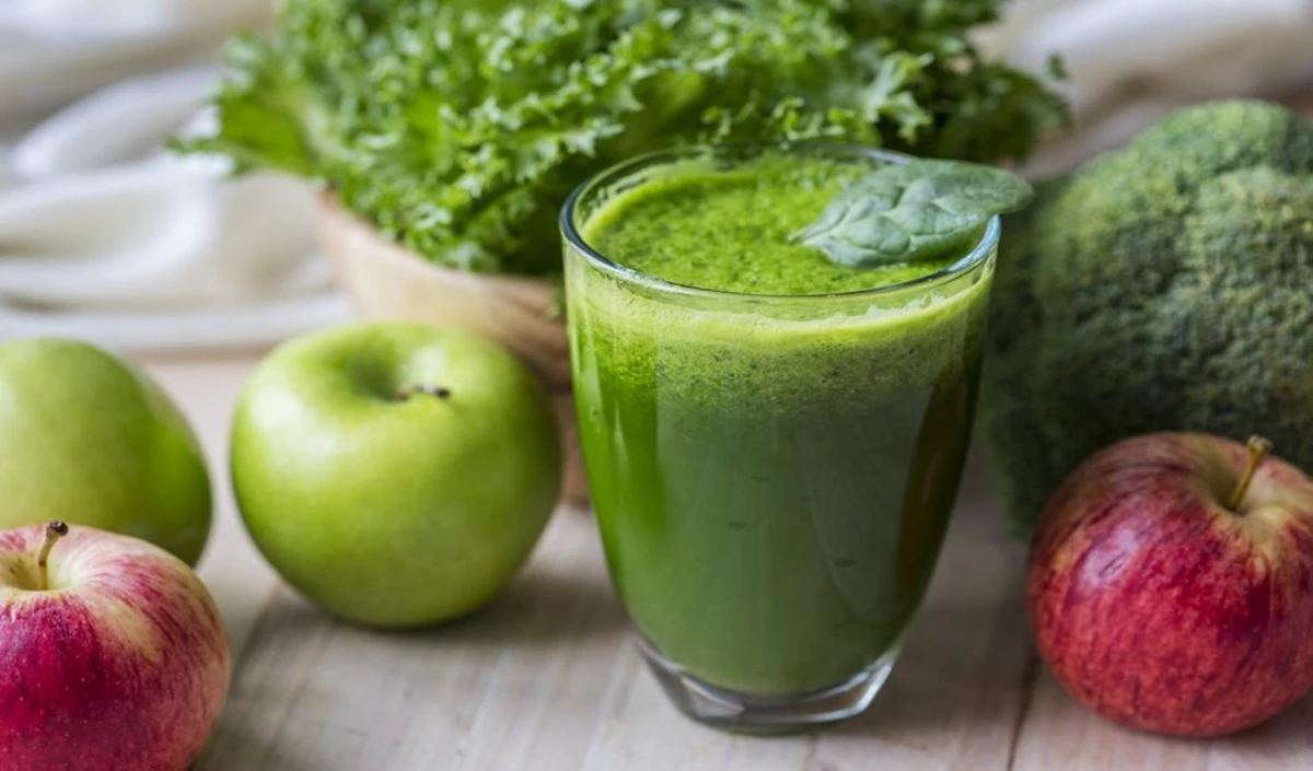 Juice for bones: हड्डियों को मजबूत और स्वस्थ रखने के लिए करें इन हेल्दी ड्रिंक्स का सेवन, तमाम बीमारियों होंगी दूर