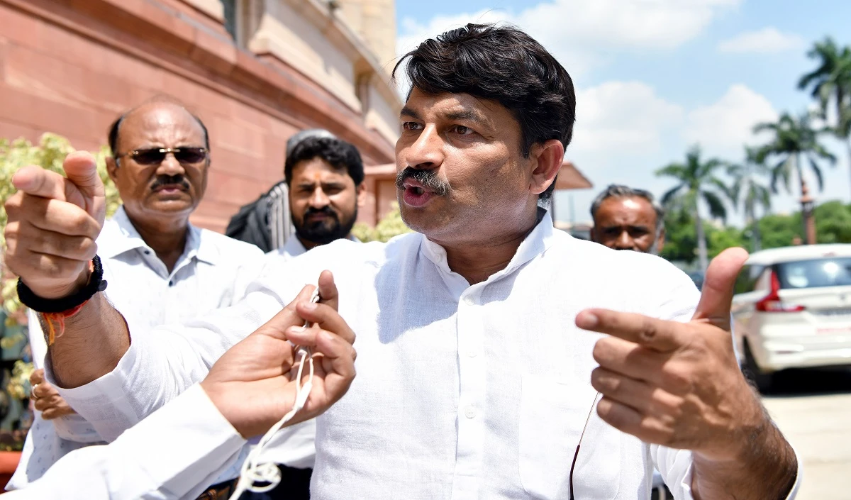 North-East Delhi सीट पर BJP ने मनोज तिवारी पर फिर से जताया है भरोसा, कांग्रेस से कौन होगा उम्मीदवार?