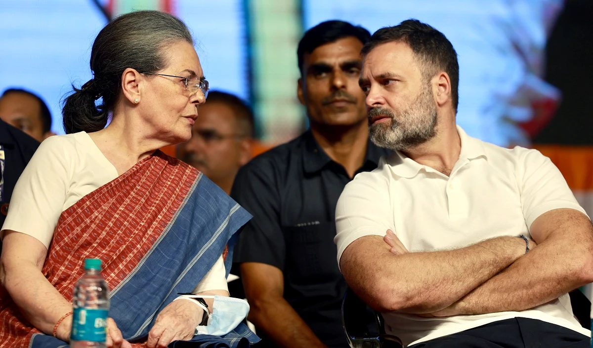 गांधी परिवार के गढ़ अमेठी और रायबरेली में कांग्रेस क्यों नहीं उतार पा रही उम्मीदवार, लग रही हैं कई तरह की अटकलें