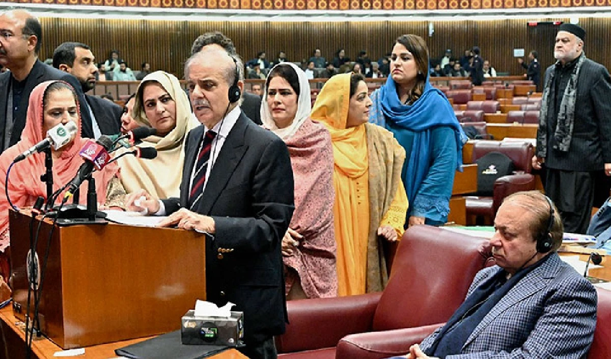 Shehbaz Sharif ने फिर से करवा ली बेइज्जती! खुद को बता दिया विपक्ष का नेता