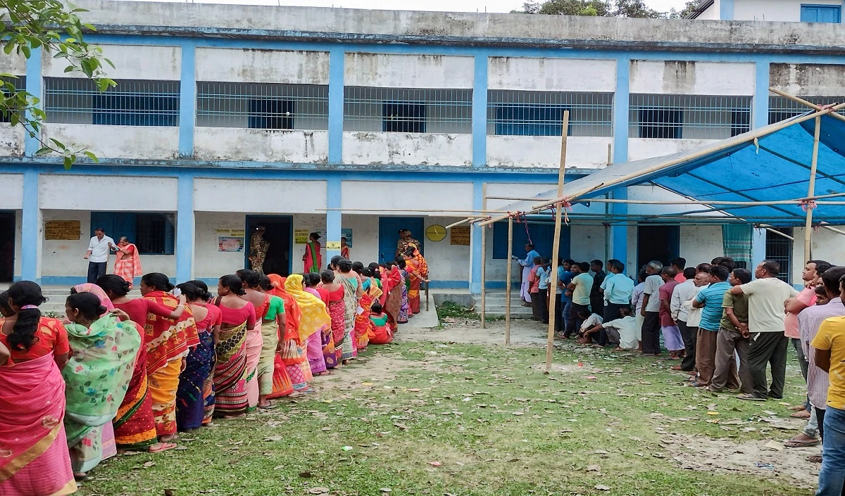 लोकसभा चुनाव का पहला चरण : शाम पांच बजे तक 63.25 प्रतिशत मतदान दर्ज