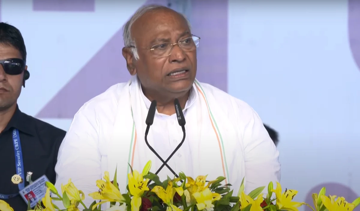 मोदी लोकतंत्र नहीं चाहते…. PM पर बरसे Mallikarjun Karge, बीजेपी पर लगाया कांग्रेस के बैंक खातों को फ्रीज करने का आरोप