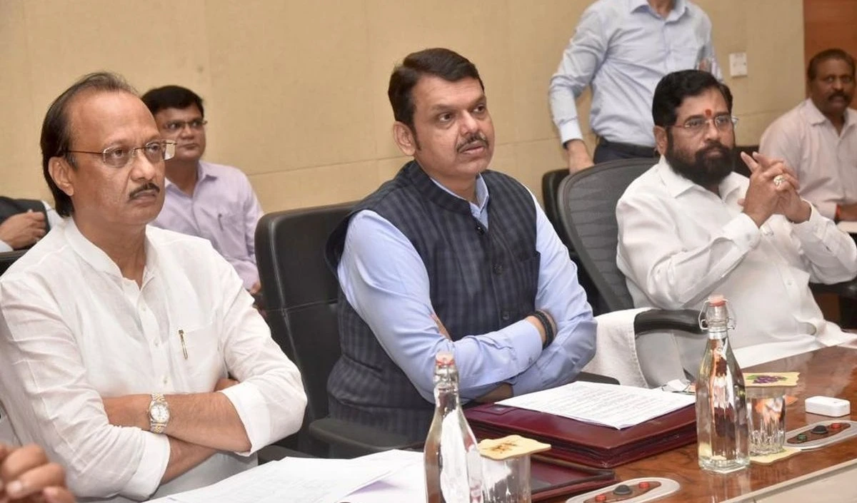प्रधानमंत्री ने Sharad Pawar को NDA में शामिल करने की कोई पेशकश नहीं की, बस सुझाव दिया: Fadnavis