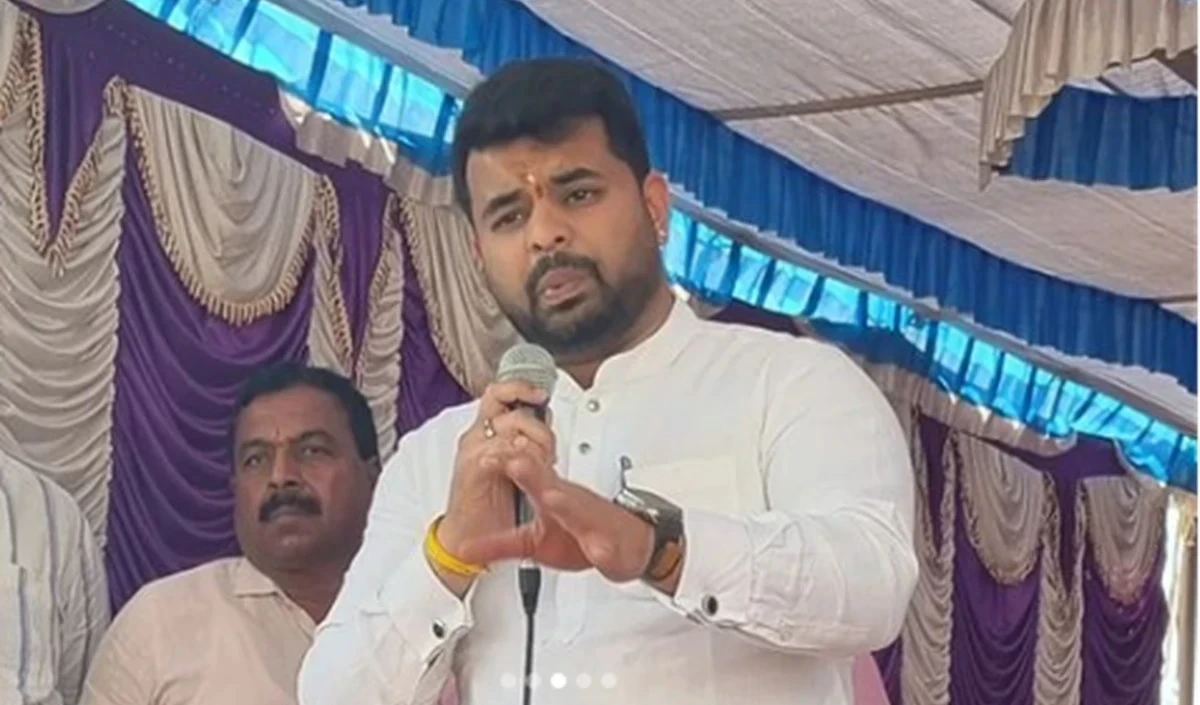 Prajwal Revanna को लगा बड़ा झटका, गिरफ्तारी से पहले जमानत याचिका खारिज, 31 मई लौट सकते हैं भारत