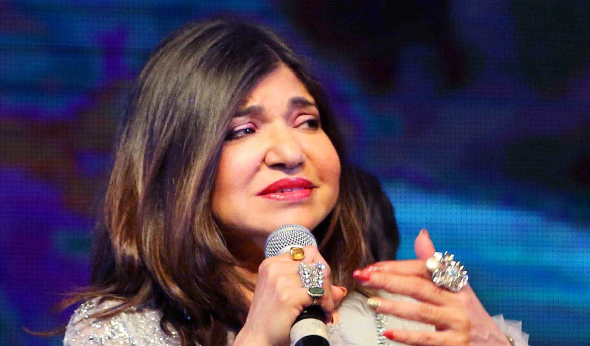 खतरनाक बीमारी का शिकार हुई Alka Yagnik! सिंगर को सुनाई देना हुआ बंद, हेडफोन और लाउड म्यूजिक को लेकर दी फैंस को नसीहत