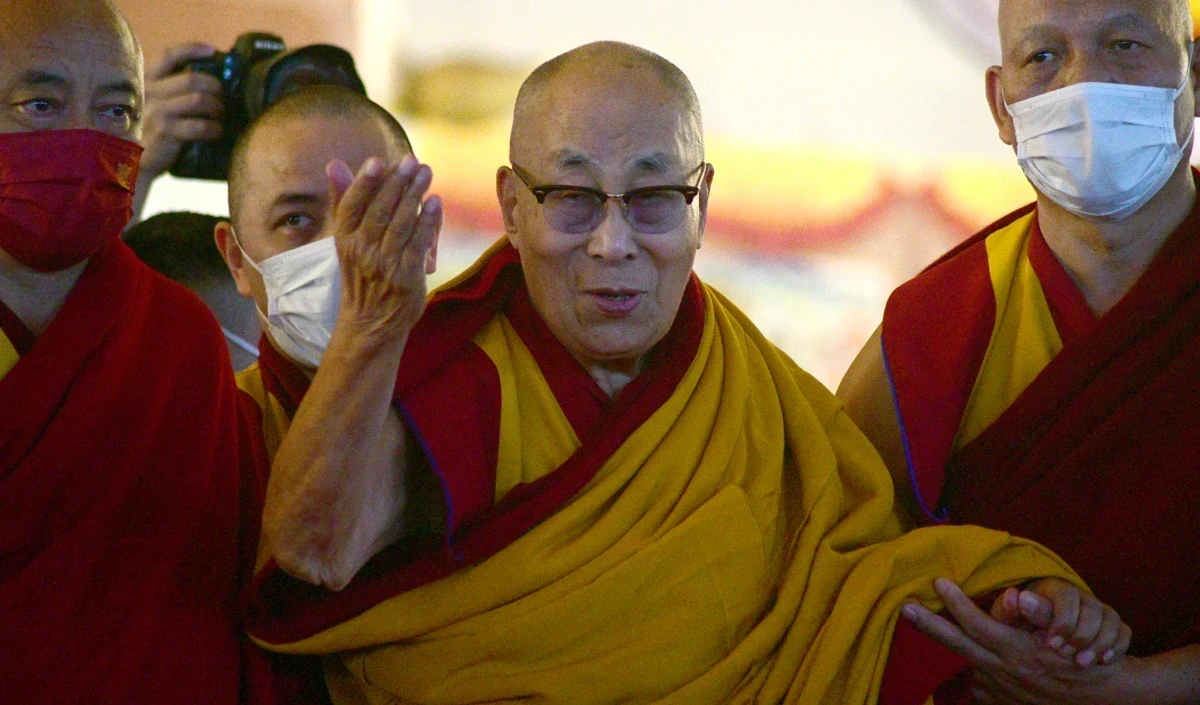 वार्ता के लिए Dalai Lama को अपने राजनीतिक प्रस्तावों में सुधार करना चाहिए : China