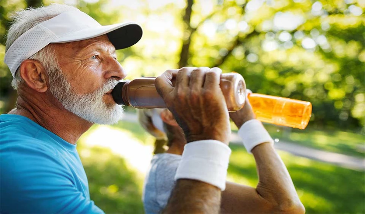 HeatWave Advice: गर्मियों में इस तरह से रखें अपनी सेहत का खास ख्याल, फिट और हेल्दी रहेंगे आप