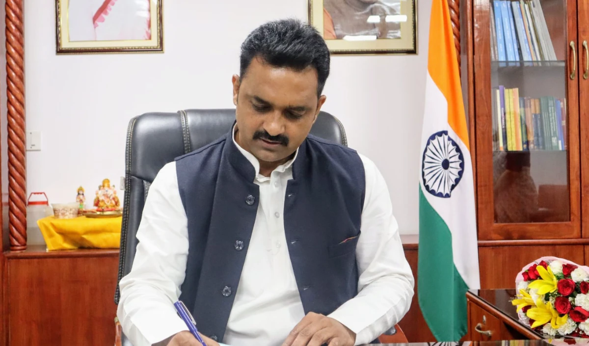 NDA सरकार में ग्रामीण विकास मंत्री बने Kamlesh Paswan, पिता की हत्या के बाद संभाली राजनीतिक विरासत