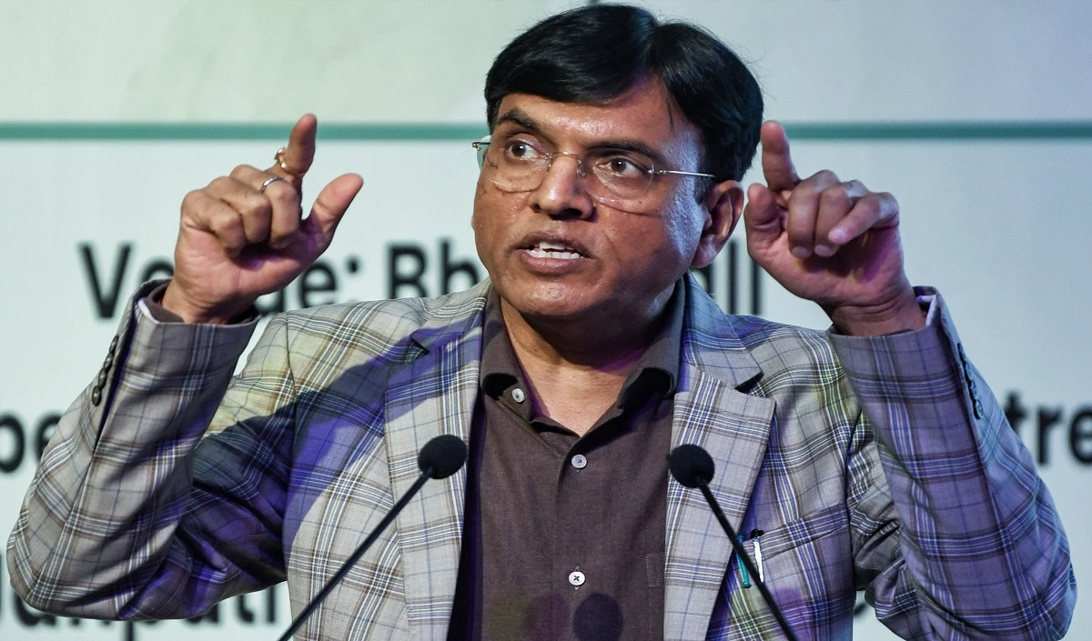 खेलमंत्री मनसुख मांडविया ने एशियाई खेलों में योग को शामिल कराने के लिए IOA का किया समर्थन