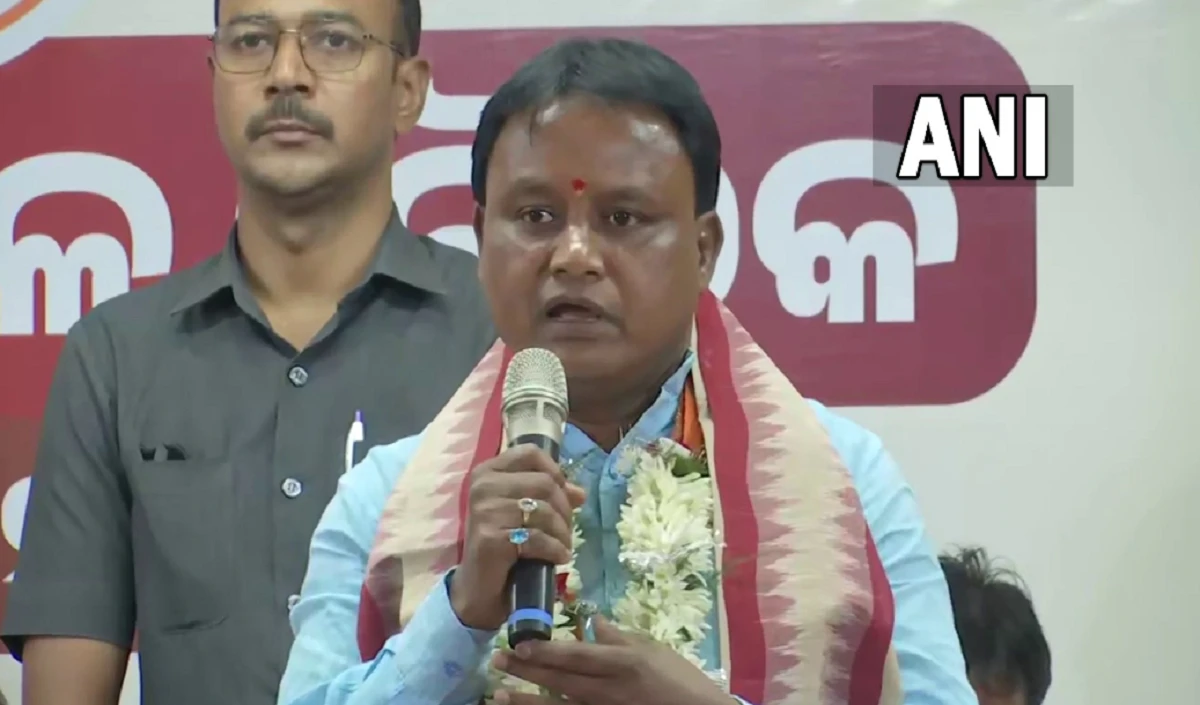 मजबूत आदिवासी नेता, RSS से रहा है जुड़ाव, जानें कौन हैं मोहन चरण माझी जो बनेंगे ओडिशा के नए CM