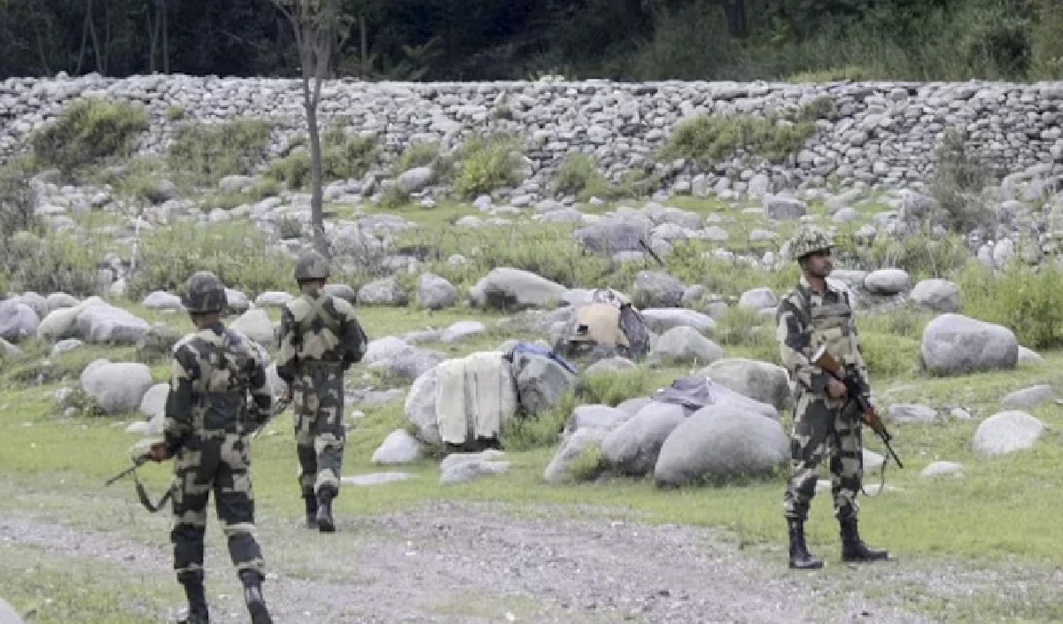 Big Breaking: LoC पर पाकिस्तान की ओर से फायरिंग, सेनाएं हाई अलर्ट पर