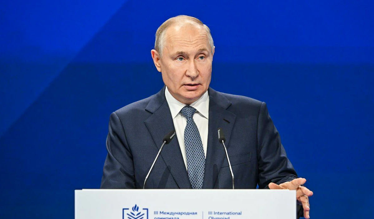 उत्तर कोरिया के बाद Russian President Vladimir Putin पहुंचे वियतनाम, भव्य रेड कार्पेट स्वागत किया गया