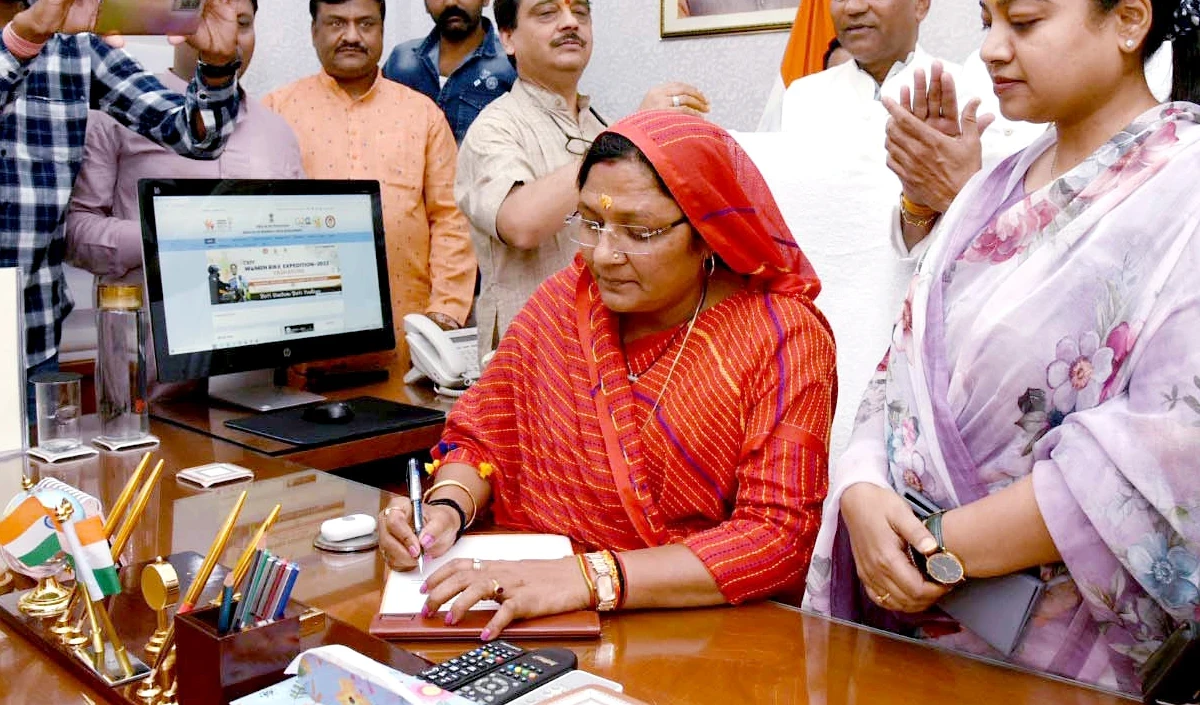 राजनीति में आने से पहले पीसीओ चलाती थीं Savitri Thakur, एनडीए सरकार में बनीं कैबिनेट मंत्री