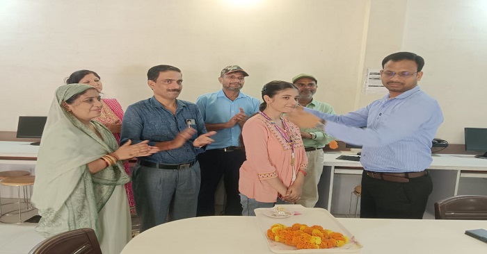 रसड़ा की बेटी ने नीट परीक्षा पास करके क्षेत्र का नाम किया रोशन, बनेगी डॉक्टर