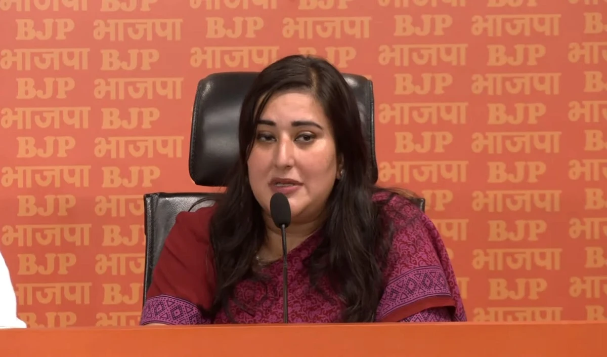 ‘केवल प्रेस कॉन्फ्रेंस करने वाली पार्टी बनकर रह गई है AAP’, Atishi के आरोपों पर बांसुरी स्वराज का जवाब