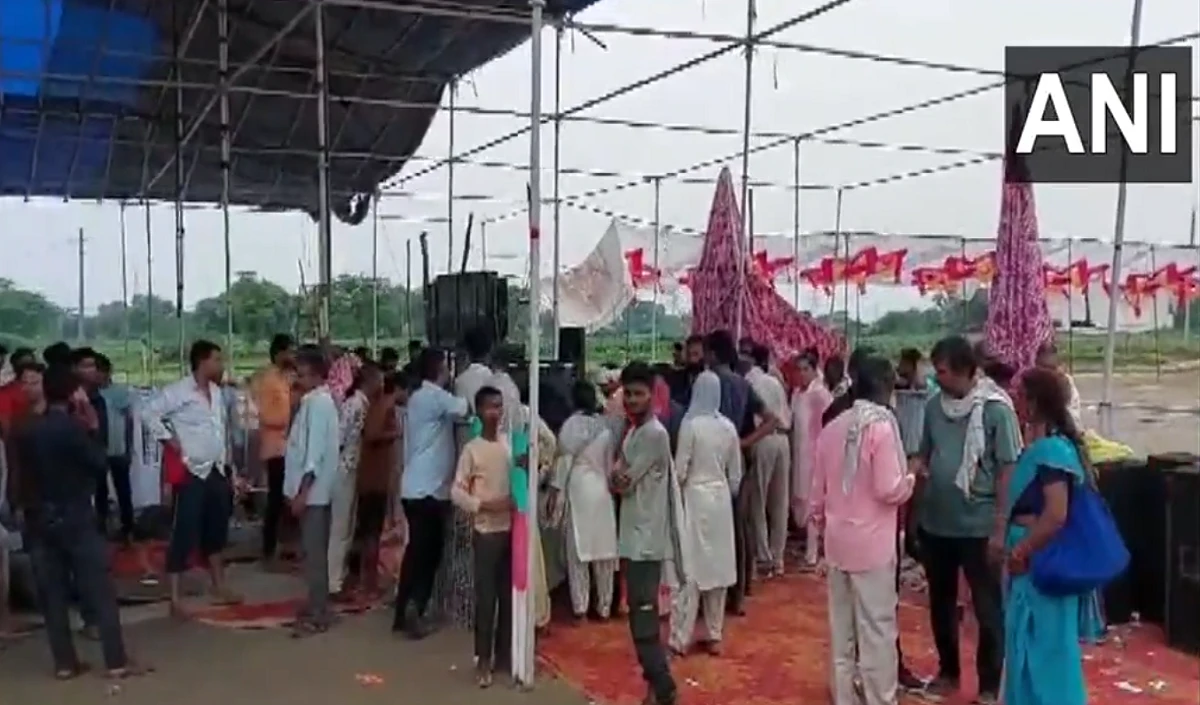 UP: हाथरस में सत्संग के दौरान भगदड़, अब तक 116 लोगों की मौत, PM Modi ने CM Yogi से की बात