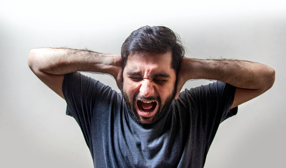 Men Depression: पुरुषों को पता भी नहीं चलता डिप्रेशन के ये 6 बड़े लक्षण, बढ़ जाता है  चिड़चिड़ापन