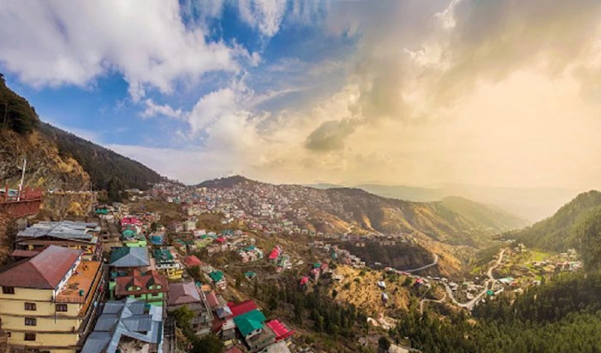 सिटी ऑफ फ्रटूस के नाम से मशहूर है ये छोटा सा हिल स्टेशन, दिल्ली से बस 4 घंटे की दूरी पर स्थित है