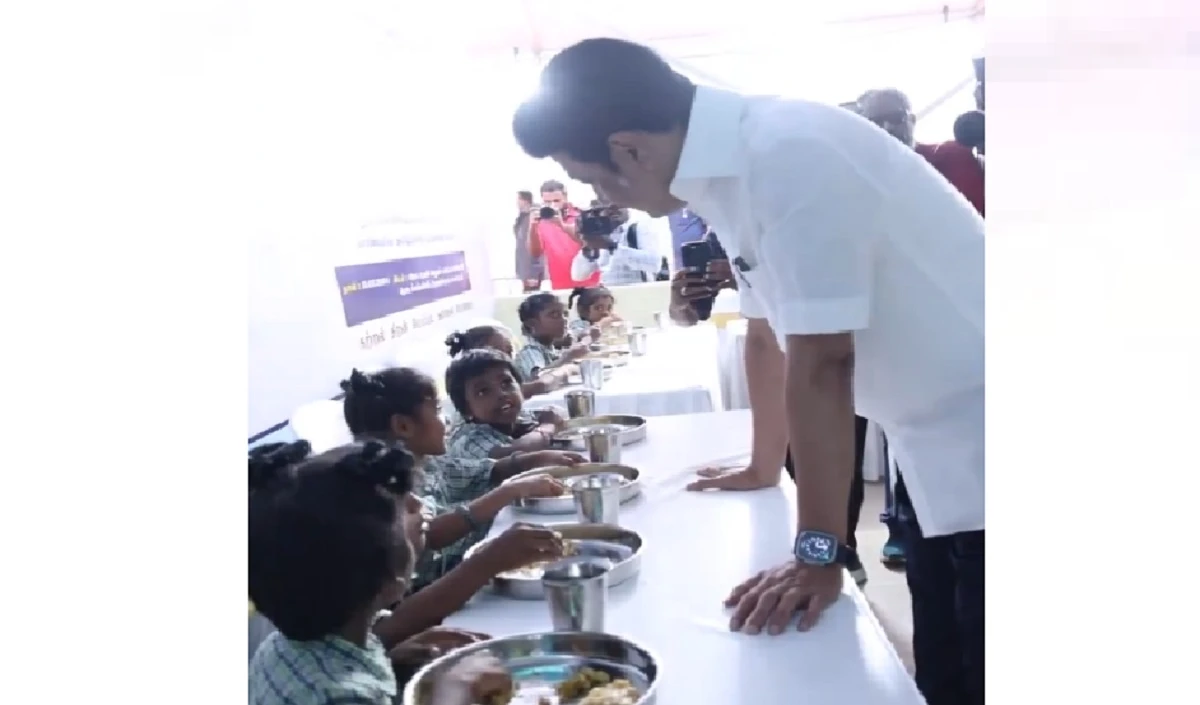 मंडे-उपमा, ट्यूजडे-ख‍िचड़ी, की नाश्ता योजना का शुभारंभ, सीएम ने बच्चों को परोसा खाना
