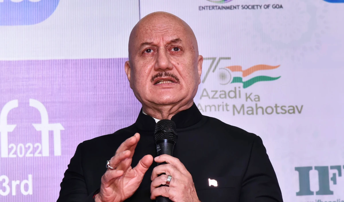 bollywood wrap up | 70th National Film Awards में छाया साउथ, कोलकाता रेप केस पर फूटा अनुपम खेर का गुस्सा