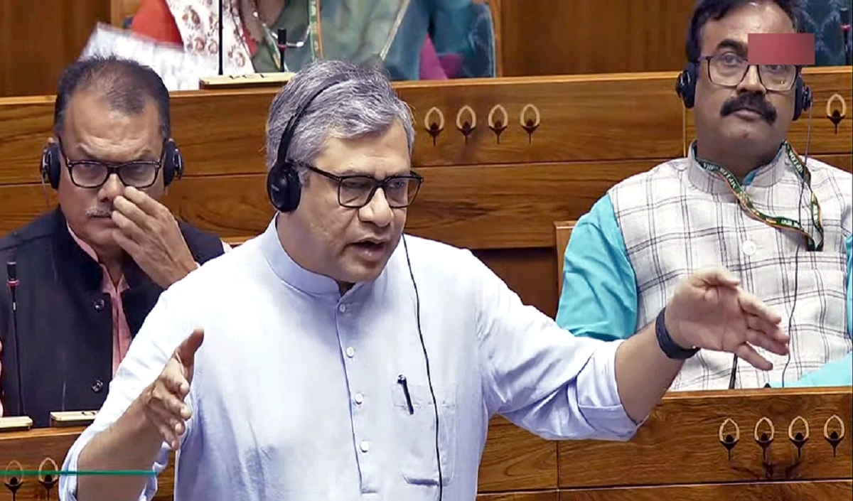 विपक्ष को रेल मंत्री अश्विनी वैष्णव का जवाब, हम रील बनाने वाले नहीं, कड़ी मेहनत करने वाले लोग हैं