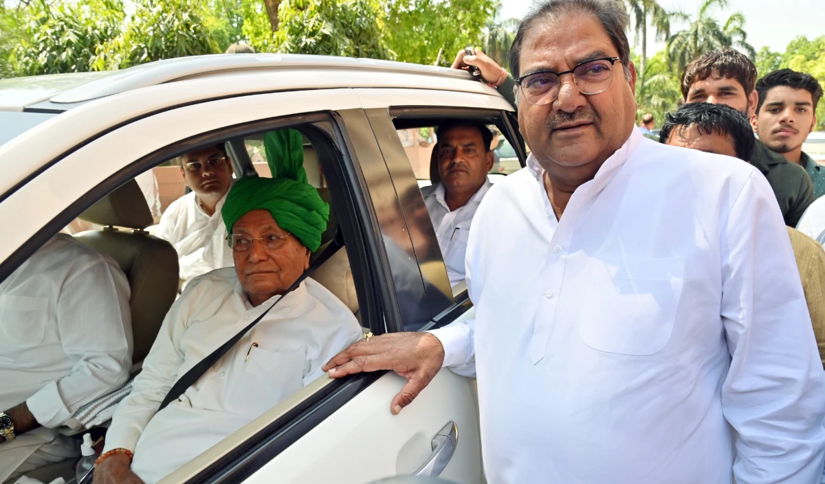 Haryana की राजनीति में हीरो से जीरो कैसे हुआ चौटाला परिवार, आज वजूद बचाने के लिए करना पड़ रहा है संघर्ष